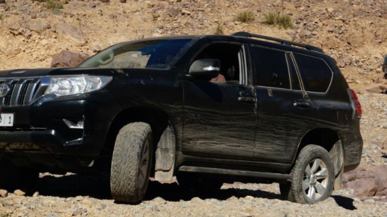 Marrakech to Agafay Desert transfer with driver